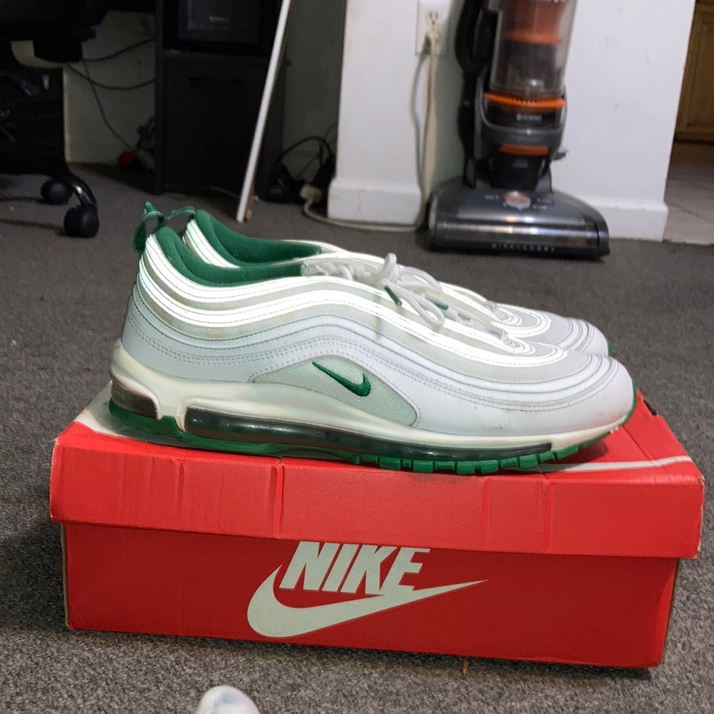 Nike Air Max 97
White Pine Green